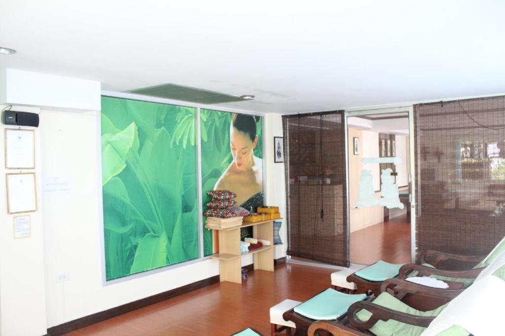Butterfly Princess Hotel Betong Extérieur photo